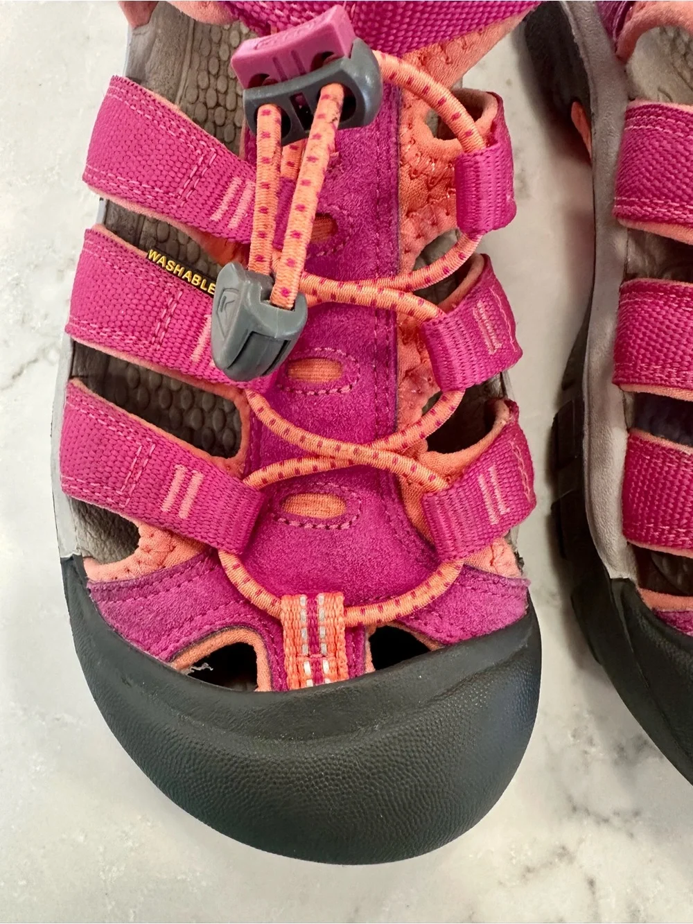 KEEN Newport H2 Big Girls Size 5 Pink Hiking Sandals Water Shoes